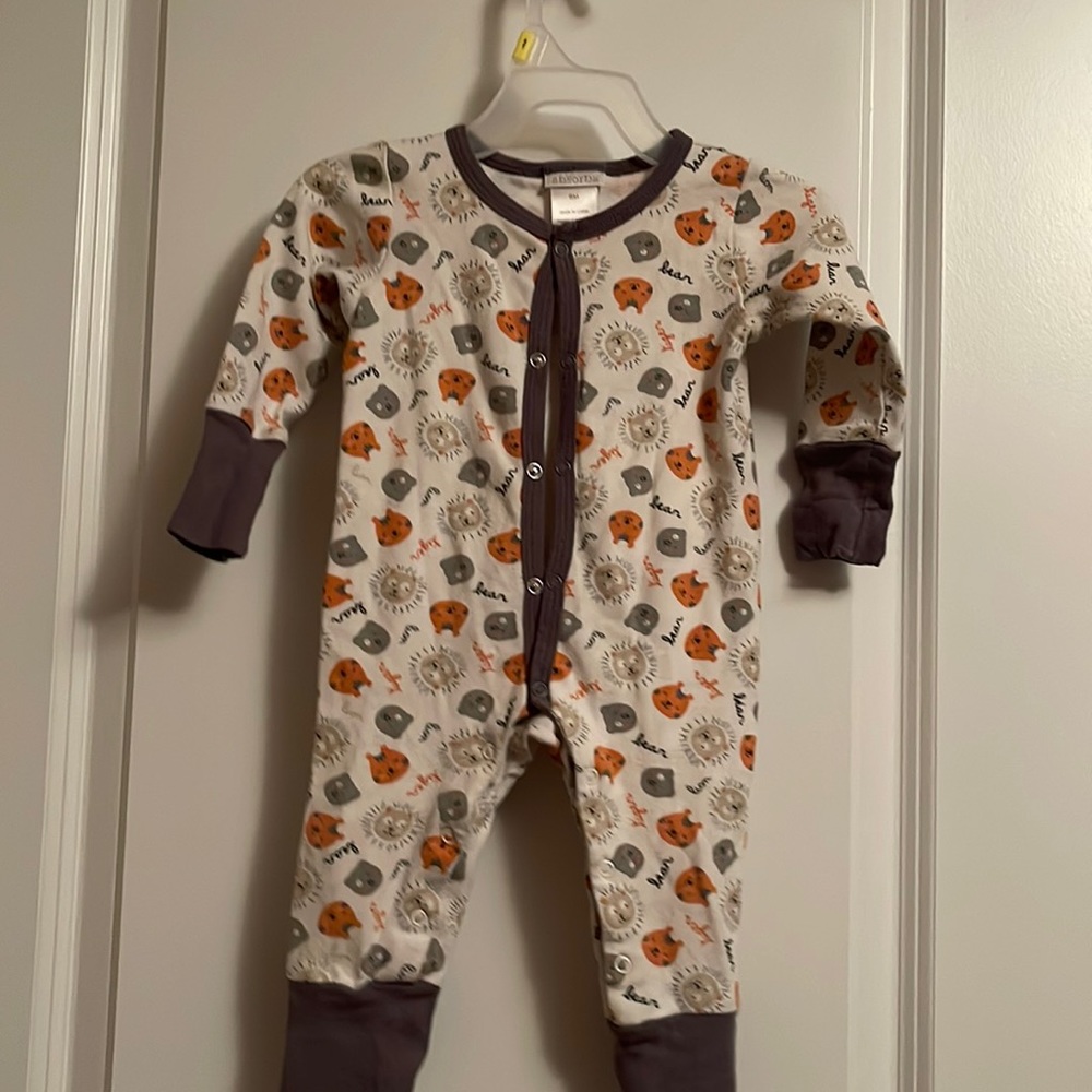 Absorbs 9 months Baby Pajamas